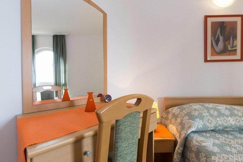 Marija F2 Apartment 크르크 외부 사진